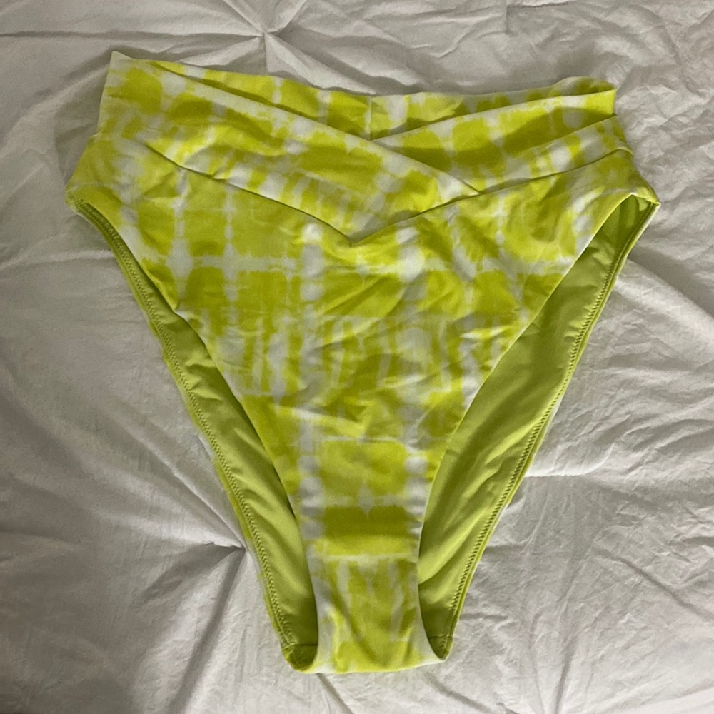 High waisted cross over bikini bottom